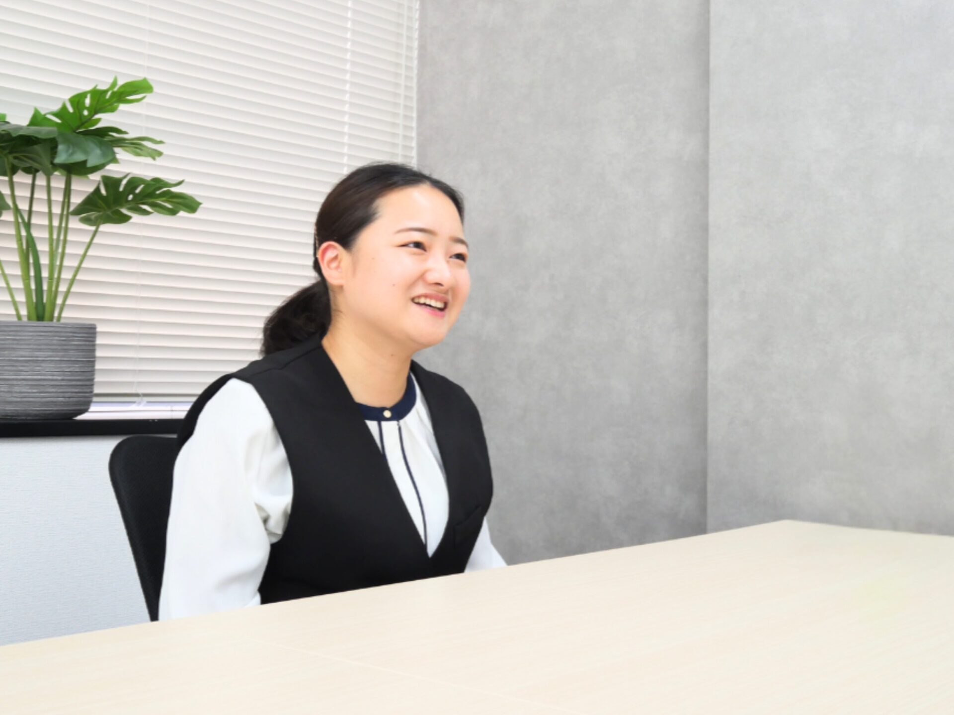 インタビュー中の大村様